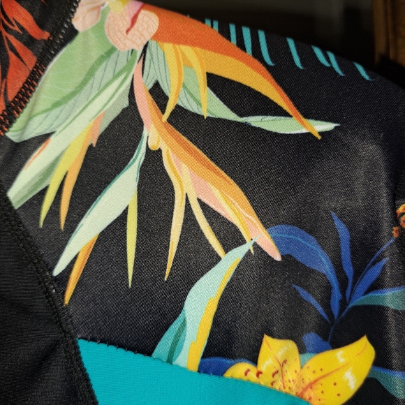 Women's One Piece Rash Guard Swimsuit UV Sun Protection Long Sleeve Surfing suit - Picture 5 of 10